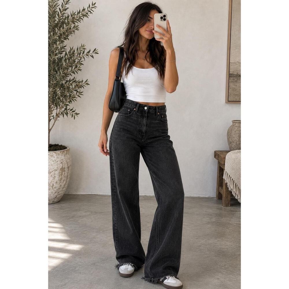 ZARA The 90s Full Length High Waisted Wide Leg Jeans Black Size 4